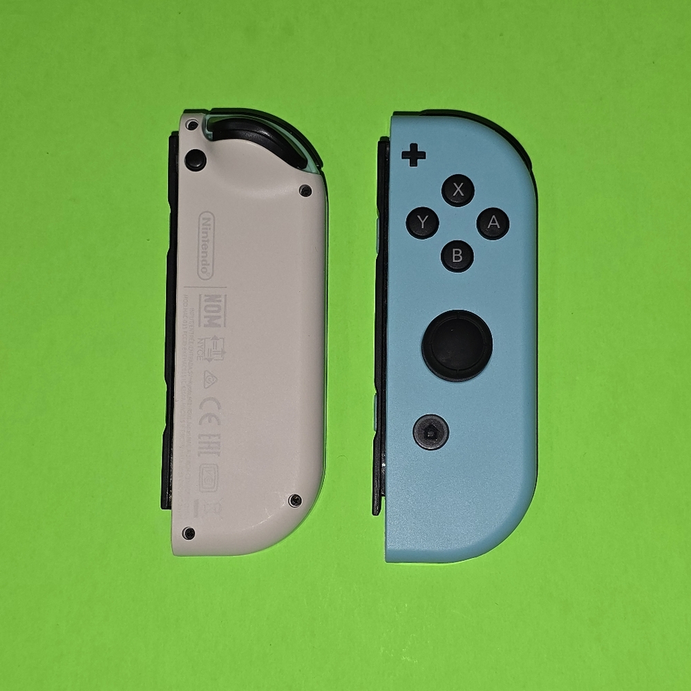 Nintendo Switch Left Right Joycons Animal Crossing New Horizons OEM Nintendo Exc